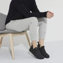 Birkenstock Andermatt Shearling Wool Felt -Oofos shop 1017883 f look f