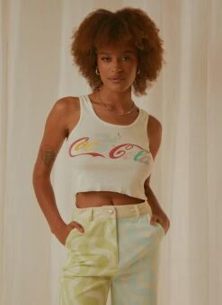 Coke Unity Crop Tank - Vintage White -Oofos shop a29eeb9070774d4587efde06f6ad3e36 4e10685b ade9 4399 b4f0 9031b0c945c7