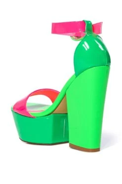 AZALEA WANG BUTTERSCOTCH COLOR BLOCKED SANDAL IN GREEN -Oofos shop azalea wang butterscotch color blocked sandal in green green 4 4
