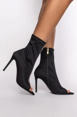 AZALEA WANG WORK FOR IT STILETTO BOOTIE IN BLACK