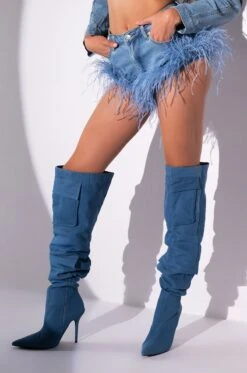 BIG ENERGY FEATHER JEAN SHORT